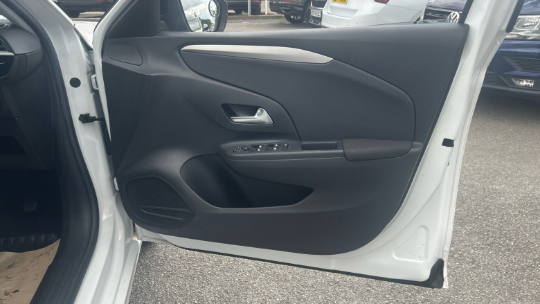 Vauxhall Corsa 1.2 SE 5dr Petrol Hatchback